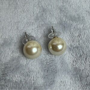 Elegant Vintage Statement Cream Faux Pearl Stud Earrings